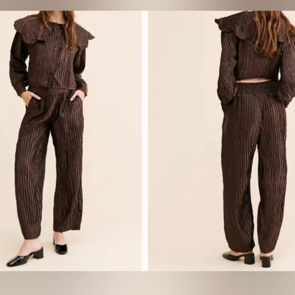 Native Youth brown crinkle pants size small Anthropologie